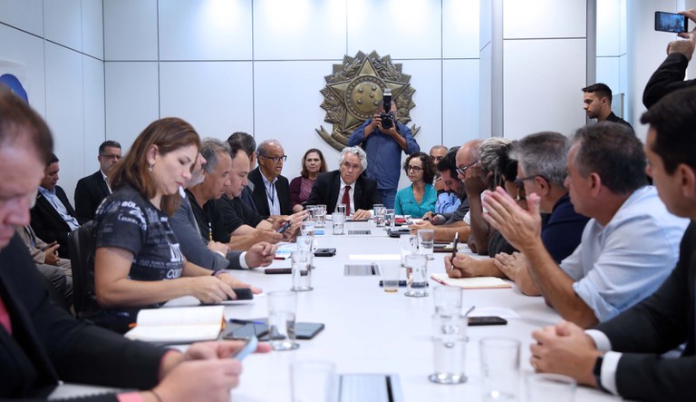 MESA NACIONAL DE NEGOCIAÇÃO SALARIAL