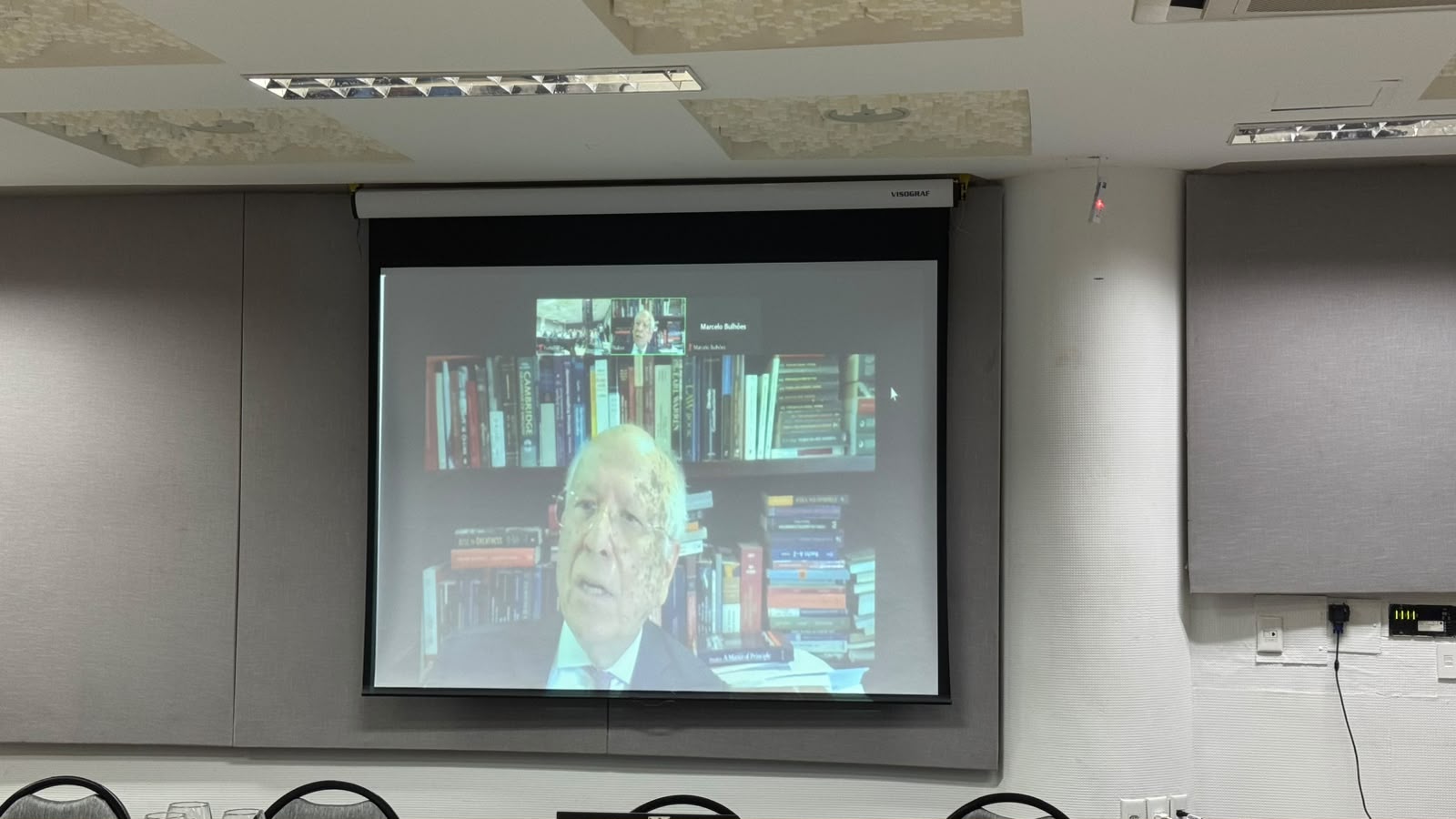Dr. Nabor Bulhões em palestra virtual na AGE